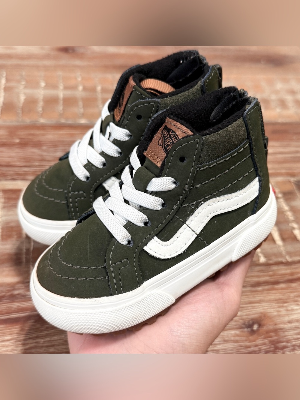 Vans Toddler Sk8-Hi MTE Primaloft Olive High Top Shoes Unisex size 4